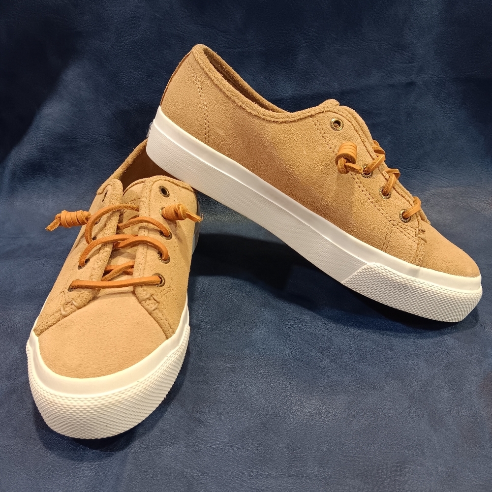 Sperry Women's Tan Suede Sky Sail Slip-on Size 8M